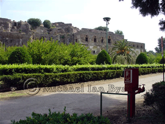 Pompei outer walls from entrance
